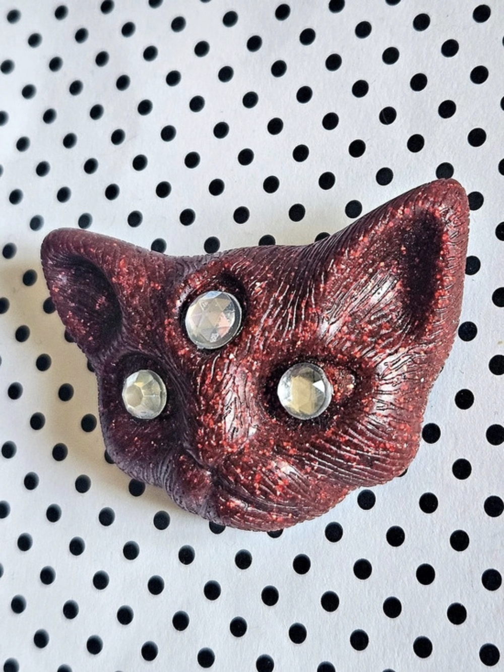 Three Eyed Cat Red Glitter Magnet